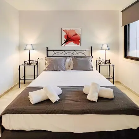 Apartment Renovated With Sea Views And Pool With Private Parking *