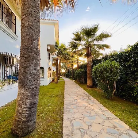 Renovated With Sea Views And Pool With Private Parking